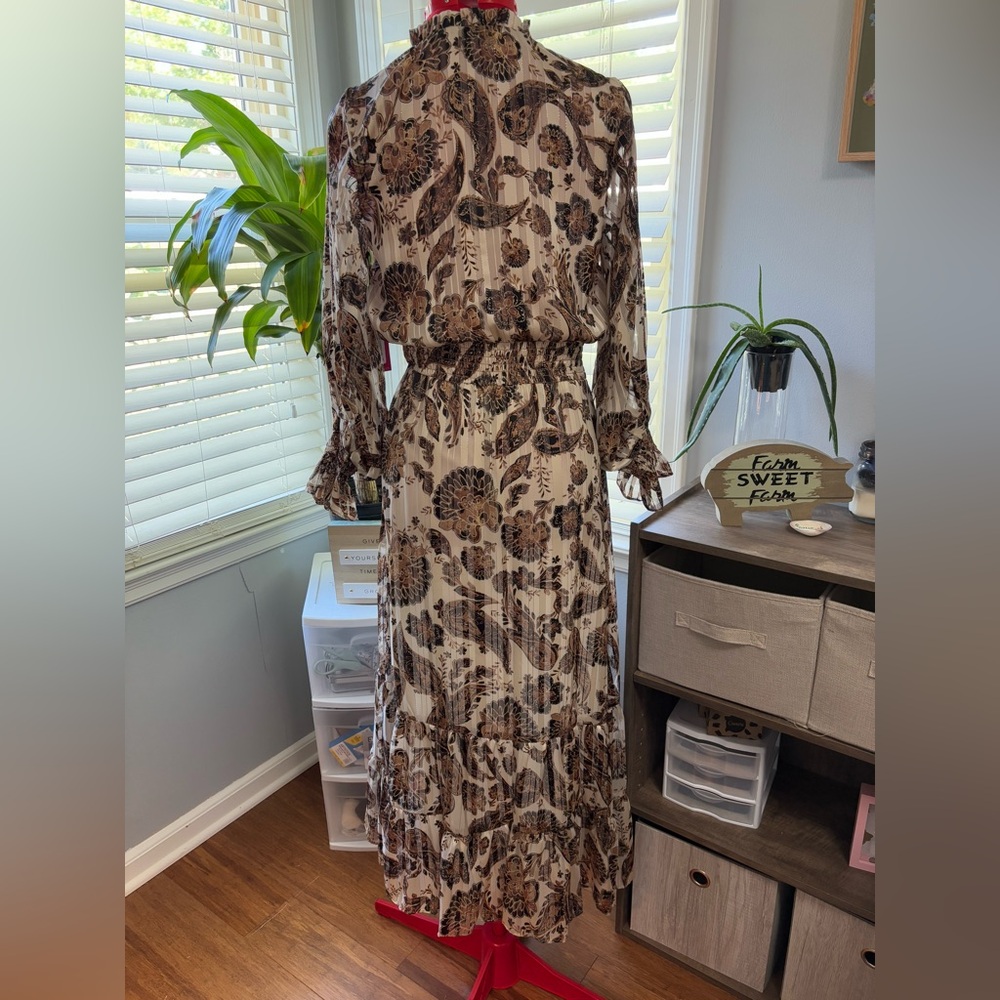 Vince Camuto Enchanted Dress in Cream and Brown - Picture 3 of 4